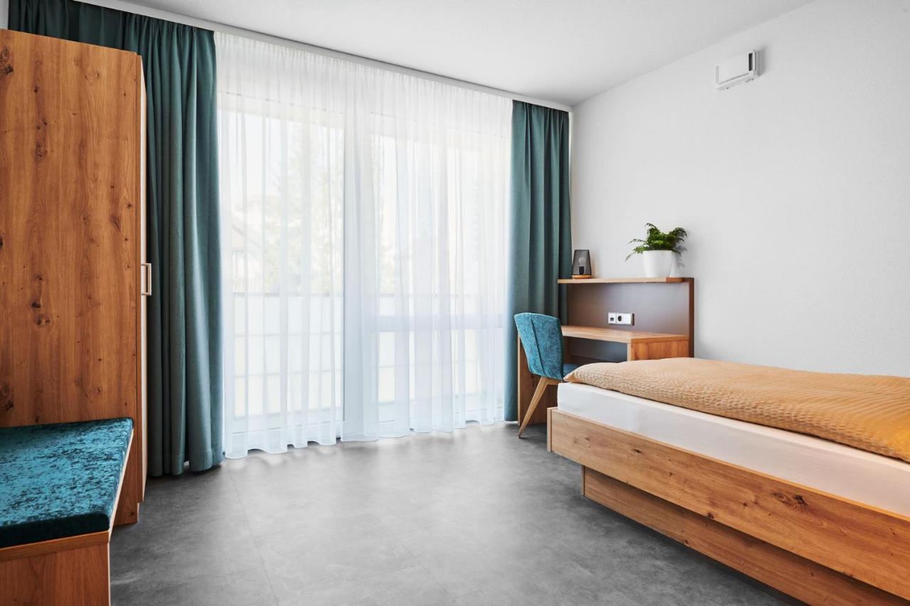 Gaestehaus Bosch Aparthotel Herrenberg Ngoại thất bức ảnh